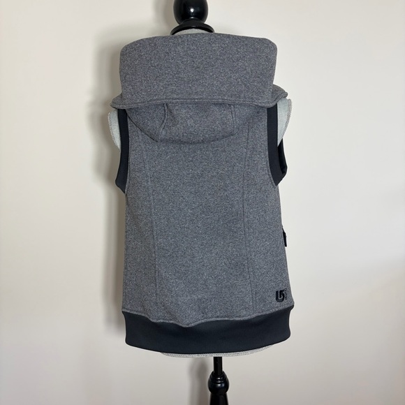 Burton Grey Sleeveless Hoodie Vest XSmall. - Picture 4 of 11